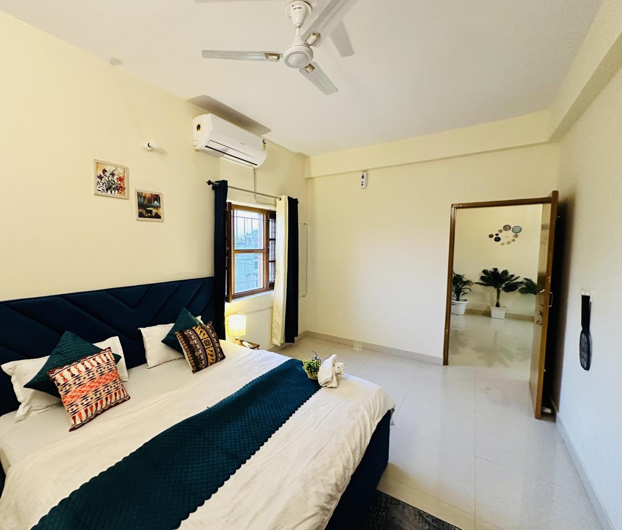 Zoomstay - 3Bhk Apartments Varanasi Exterior foto